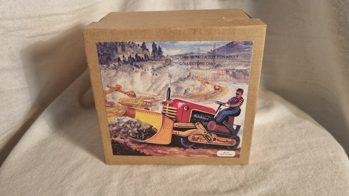 Blech raupe mit uhrwerk - blech,