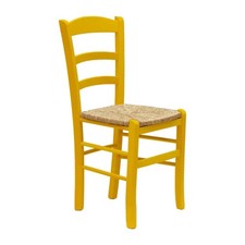 Bunte Holzstühle im