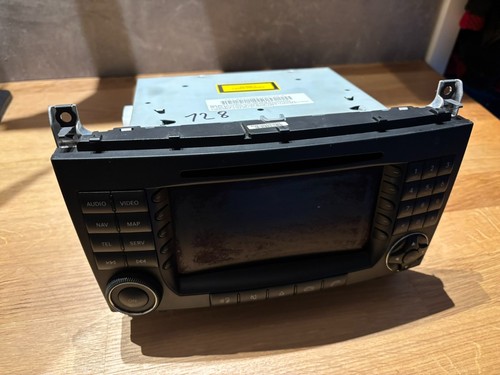 Mercedes benz w203 comand - mercedes-benz,