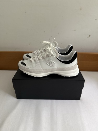 Chanel sneaker slip on - chanel,