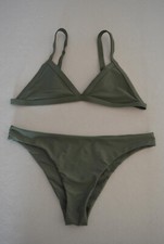 Nagelneuer Bikini in grün megaschöne Schnittform, Gr. 40 B/C