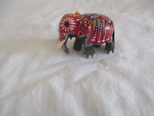 Handgeschnitzter / Bemalter Holz Elefant