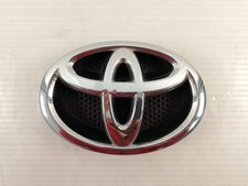 Toyota Auris 07-03/10 original Kühlergrill Emblem m. Halterung vorne 75301-02070