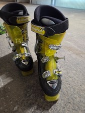 Atomic Skischuhe Herren 30,5