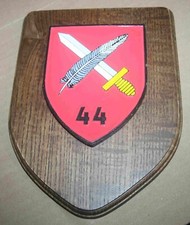 Holztafel mit Wappen 44. Generalstabslehrgang
