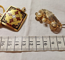 Brosche und Anhänger