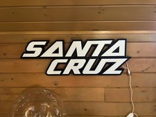 Santa Cruz Leuchte Reklame