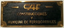 Waggon Fabrikschild CAF, Messing