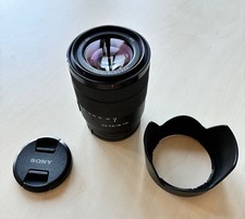 Sony E 18-135mm F3.5-5.6 OSS Zoom Objektiv für APS-C und Sony E-Mount