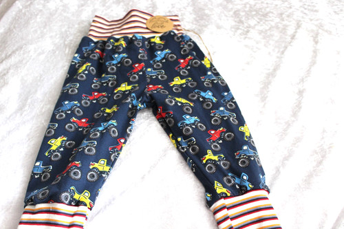 Pumphose-Jogginghose-Handmade-