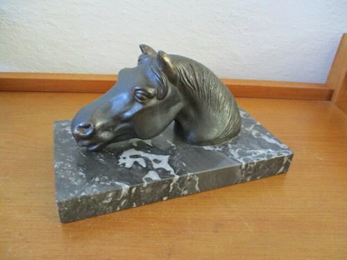 Schöne figur pferdekopf - pferdekopf, auf
