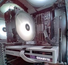 AMD Ryzen 5 3600XT Prozessor - GeForce RTX 3060 12GB VRAM - 32GB 