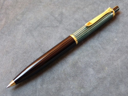 Pelikan souverän - pelikan,