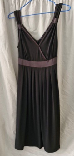 Elegantes schwarzes kleid mit - schwarzes,