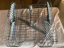 4) Geschirrkorb Ober Korb oben