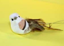 Deko Vogel Vögelchen mit Federn auf Draht 4er Set – weiß  (ca. 7,5cm)