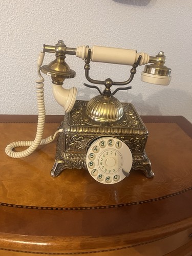 Vintage retro telefon antik - retro,