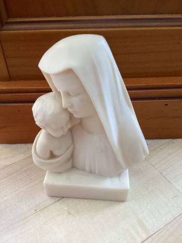Cremeweiße marienfigur aus - cremeweiße,