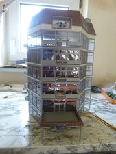 Faller - Büto-Hochhaus mit Penthousewhg. beleuchtet in H0