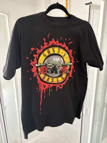 Guns roses tour - guns,