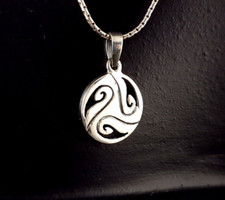 Anhänger 925 Silber Triskele keltisch - attraktiv & zeitlos schön 