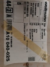 Cremefarbige Türen und      in teano Kirsche  Küchenschränke von Wellmann