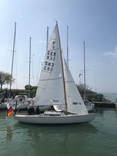 Segelboot Folkeboot F-GER 583, Bj. 1985, mit 5PS Außenborder. Holzmast, Alubaum 