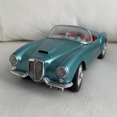 Bburago lancia aurelia - bburago,