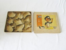 9 x alte Backformen Ausstechformen Weihnachten Metall Förmchen in OVP DDR (1)