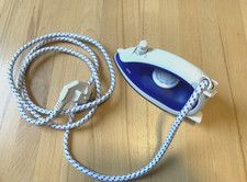 Reisebügeleisen von Tchibo 18 cm lang mit Kabel