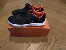 Puma Turnschuhe Gr 40