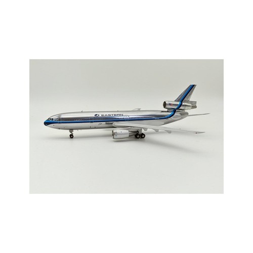 Inflight 200 douglas - inflight, 1:200