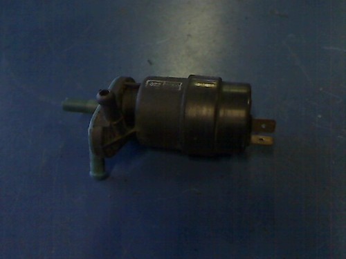 Scheibenwaschpumpe 86 c - vw,