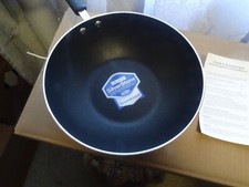 Wokpfanne Cooks Essentials 26