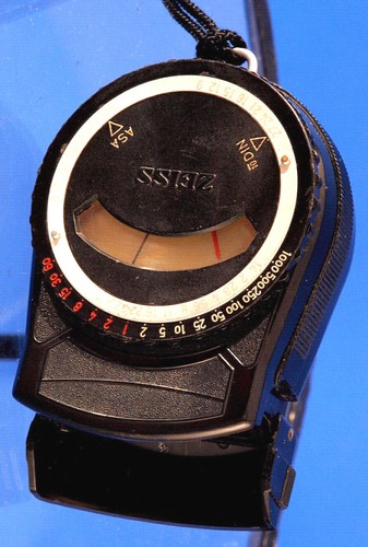 ZEISS