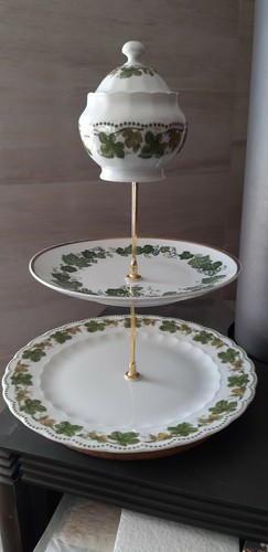 Etagere mit weilblättern aus - mit,