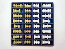 Handgefertigte Schachfiguren ohne Schachbrett - Marmor Weiß und Grün