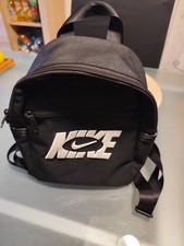 Nike Rucksack Klein in Schwarz