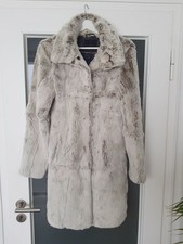 Milestone Kaninchen Fell