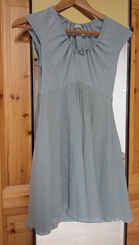 Salbeigrünes babydoll kleid - salbeigrünes,