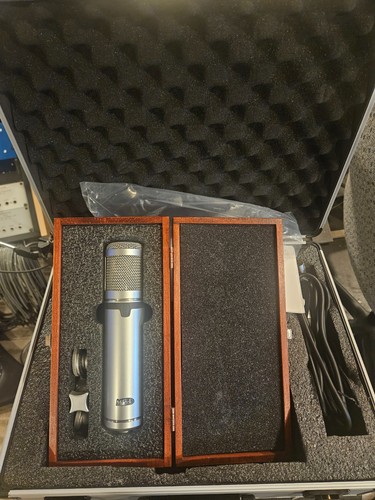Miktek cv4 tube microphone - miktek,