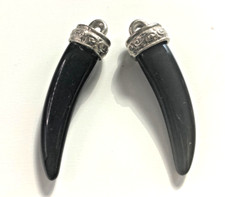 2 Schmuckanhänger Stoßzahn -