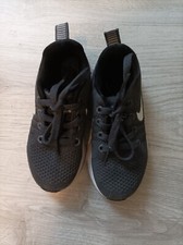 Nike Sportschuhe Kinder Gr. 27