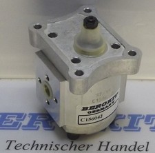 Porsche Junior  108,109,217T Hydraulikpumpe  Gotec Eckerle ZP36 rechts