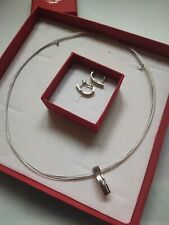 Set Ohrringe und Kette