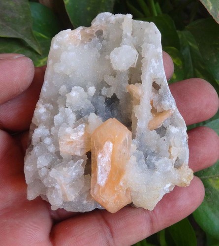 Stilbit auf chalcedon - stilbit,