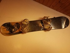 Forum Destroyer 150 cm Snowboard mit Forum Faction Bindung wie Burton Nitro Set