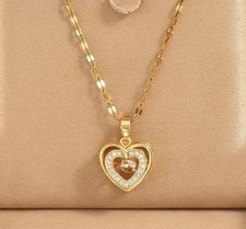 Goldene Herz-Anhänger Halskette mit Synthetischem Kubikzirkonia - Elegant Luxu