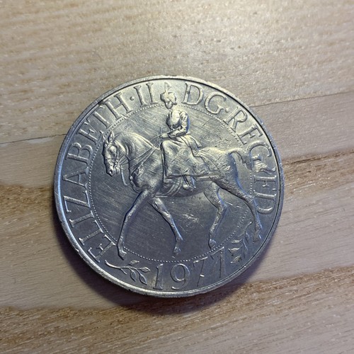 Rare 1977 queen elizabeth - queen, ii