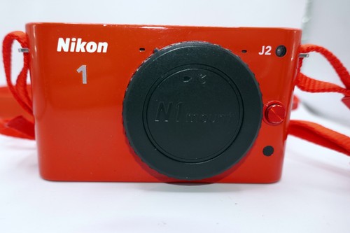 Nikon nur body - j2, in
